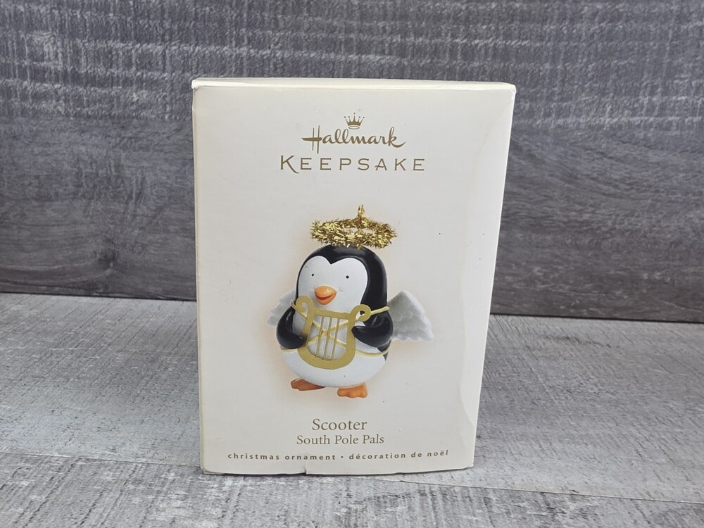 Hallmark Keepsake 2007 Penguin Scooter South Pole Pals Ornament g50
